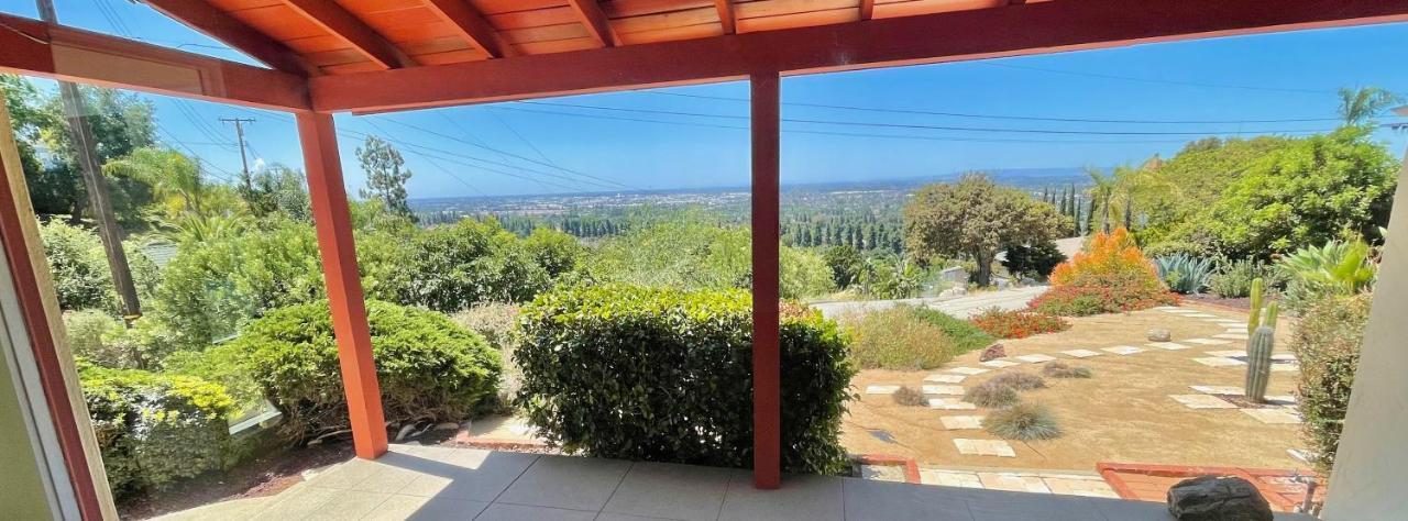 La'oasis With Views, 2000 Sqft House, Large Yard *