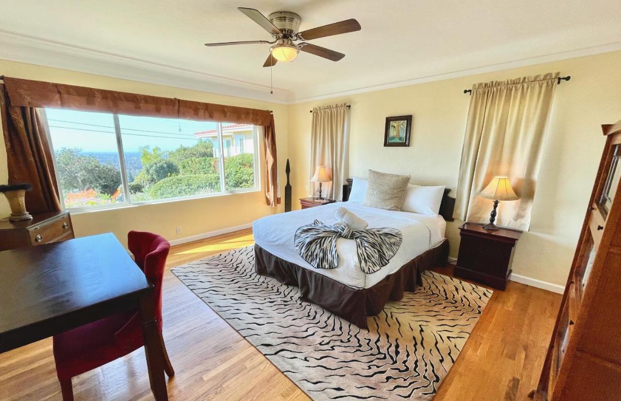 La'oasis With Views, 2000 Sqft House, Large Yard *