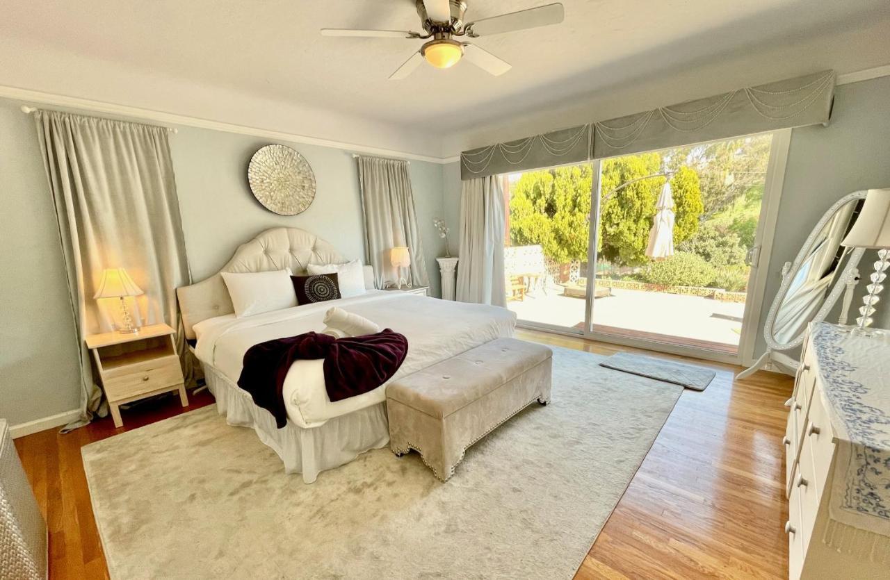 Holiday home La'oasis With Views, 2000 Sqft House, Large Yard Whittier